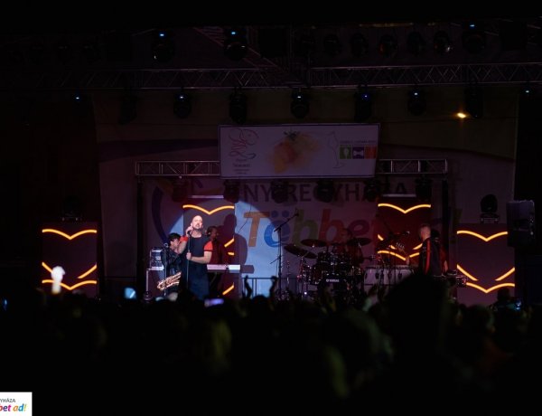 Fantasztikus élő koncertet adott a Tirpák Fesztiválon a TNT-Vasárnap a Fásy Mulató érkezik