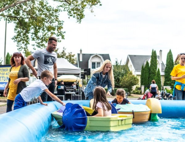 A Korányi Frigyes utcai bringaponton még javában tombolt a nyár!