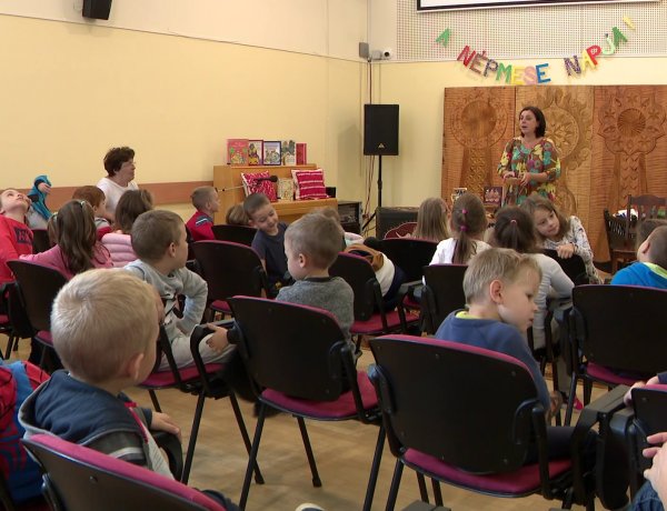 Magyar Népmese Napja a Móricz Zsigmond Könyvtárban és a Váci Mihály Kulturális Központban