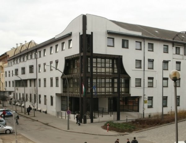 Adóórák - előadás a használtautó kereskedés alapvető szabályairól 