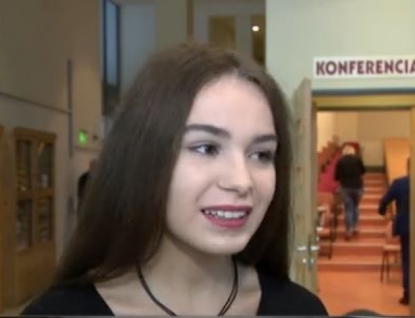 Ecsedi Noémi, az Eötvös Gyakorlóiskola tanulója lett az új diákpolgármester!