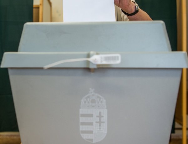 Az is szavazhat a vasárnapi önkormányzati választáson, akinek megváltozott a neve