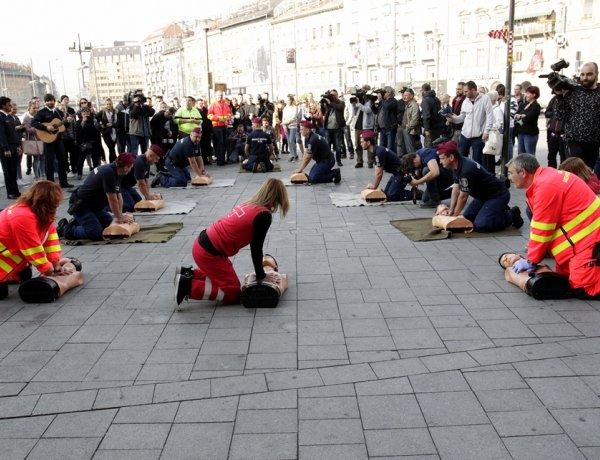A Világon mindenki képes életet menteni – Ma van az Újraélesztés Világnapja