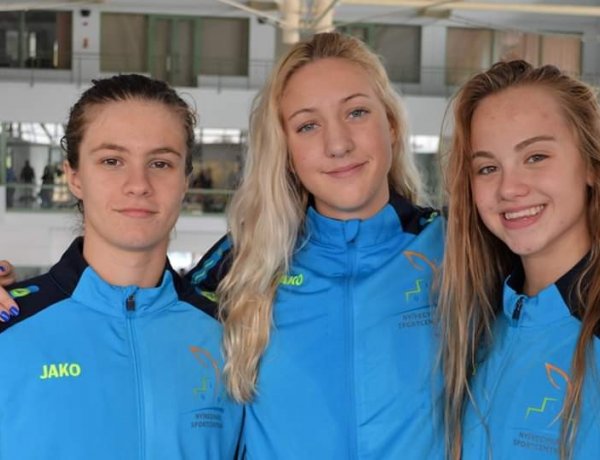 Hatalmas küzdelmek a Hajós Kupán – 34 érmet szereztek az NYSC úszói