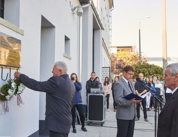 Több mint tíz helyszínen emlékeztek az 1956-os őszi eseményekre Nyíregyházán