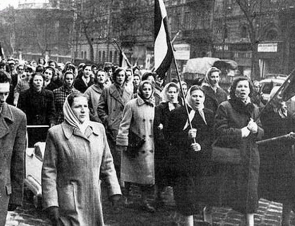 Mobilalkalmazás mutatja be a forradalom helyszíneit és eseményeit