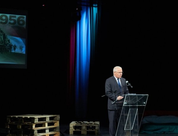 Méltóképpen emlékezett Nyíregyháza a forradalom és szabadságharc 63. évfordulóján szerdán