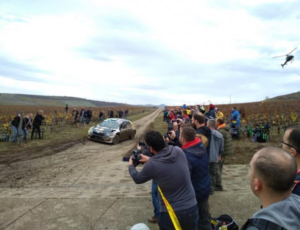 Defektek, törések, nézők - a Zemplén Monte Carlójában is száguldottak a rally autók