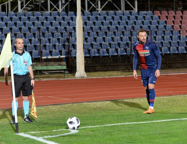 Svedyuk bomba, Jova találat, Szekszárdi fejes - három gólt lőtt a Szegednek a Szpari