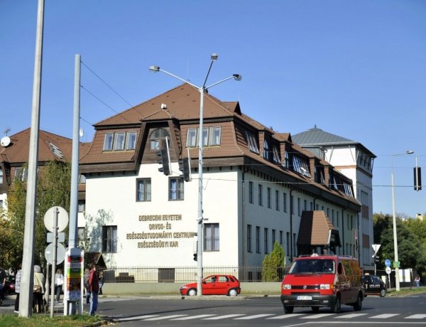 Angol nyelvű, nemzetközi diploma – Singapurból és Bécsből is érkeztek Nyíregyházára