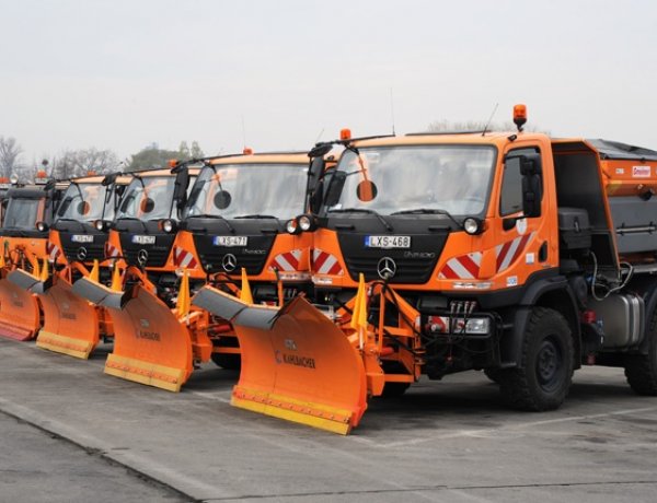 Felkészültek a télre a Magyar Közút munkatársai és munkagépei