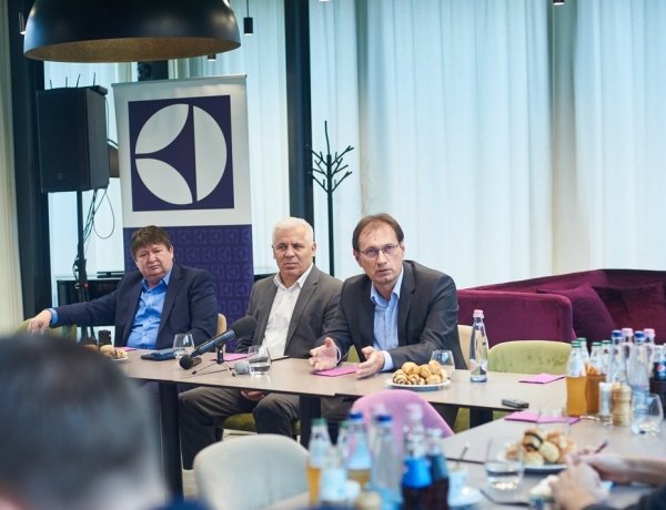 Százmilliós Electrolux beruházás kezdődik Nyíregyházán, túl a tízmilliomodik terméken