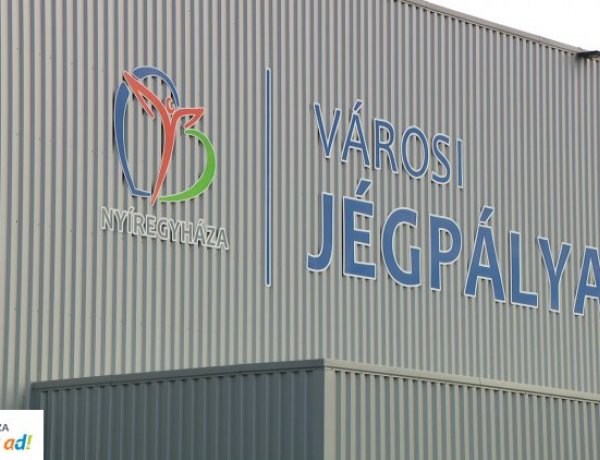 Újra lehet korcsolyázni - hétfőn ismét nyit a Városi Jégpálya! 