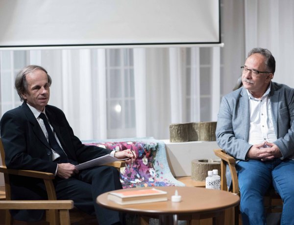 Médiamunkás és beszélgetőtárs - Többszemközt Kováts Dénessel a Bencs Villában