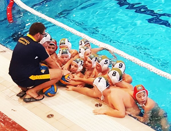 Nagy különbséggel nyertek a vízilabdások a korosztályos bajnokságban