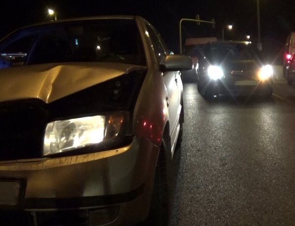 Jelentős anyagi kárral járó baleset történt Rozsrétszőlőnél, a 4-es főúton