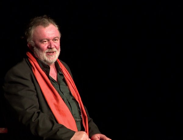 Ady emlékére – Csuja Imre tartott rendkívüli irodalom órát Nyíregyházán, a VMKK-ban