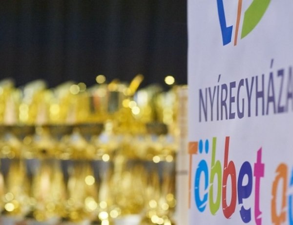 Városi Sportgála - díjazták Nyíregyháza legjobb sportolóit és a felkészítő edzőket