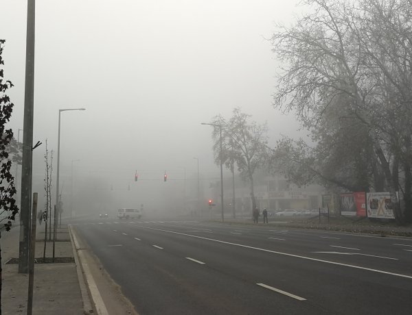 Ködbe burkolóztak ma reggel a nyíregyházi utcák, fokozott figyelemmel közlekedjenek!