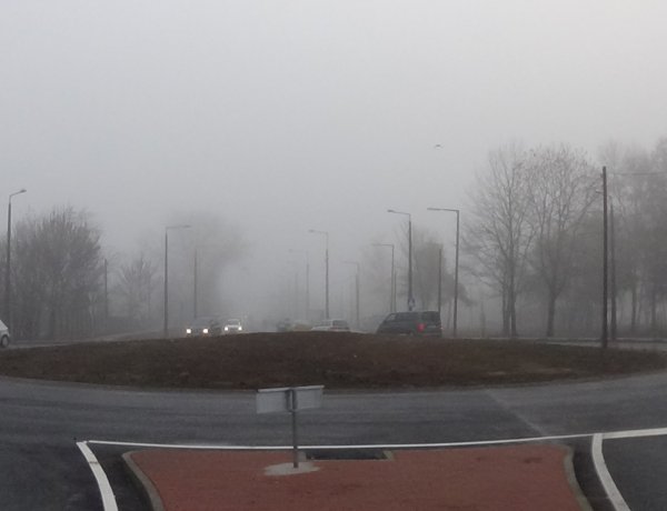 Már folyamatosan haladhatnak a járművek a Tiszavasvári úti körforgalomban