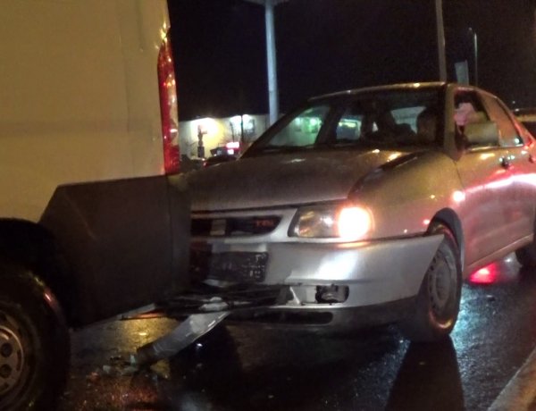 Két gyermek könnyebben megsérült az Orosi és Törzs utca csomópontjában történt balesetben