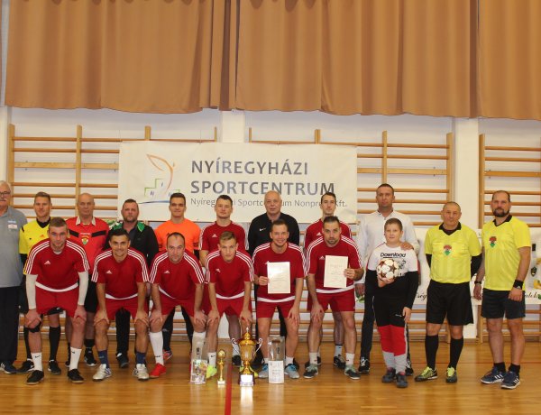 Rajál Birs Kupa - nagy csatákat hozott a kispályás labdarúgó torna