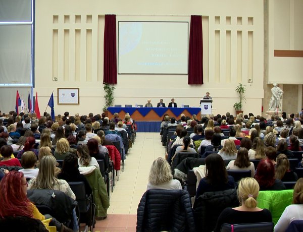 Nyíregyházi Óvodapedagógusok Őszi Akadémiája – Konferenciát tartottak az egyetemen