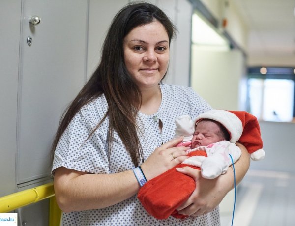 Mikulás zsákocskákban adják haza az újszülötteket Nyíregyházán