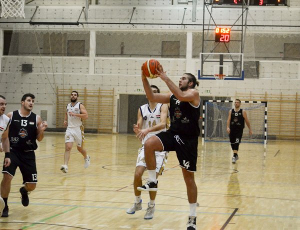 Győzelem idegenben - Kiskunfélegyházán játszott a NYÍKSE a kosárlabda NB-II-ben