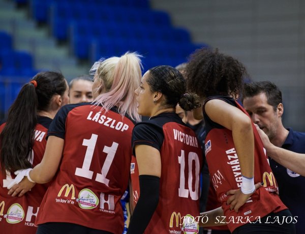 Drámai mérkőzésen Fatum továbbjutás - a négy között a kupában a röplabdások!