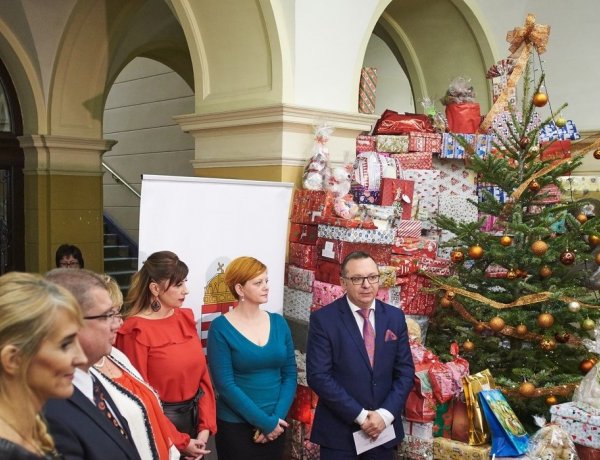 Egy doboznyi szeretet – Révbe ért az adománygyűjtő kezdeményezés