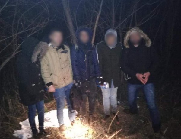 Nyolc határsértő migránst fogtak el a rendőrök Álmosdon és Biharkeresztesen