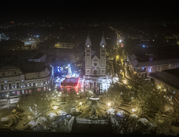 Hófedte belváros - Ha már nem lehet fehér karácsonyunk, nézze meg képgalériánkat!