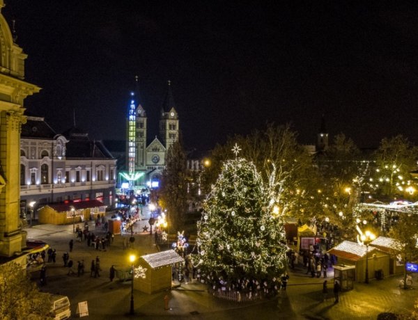 Önök kipróbálták a vidámparki játékokat a Kossuth téren? - Ezt mondta, aki kipróbálta!