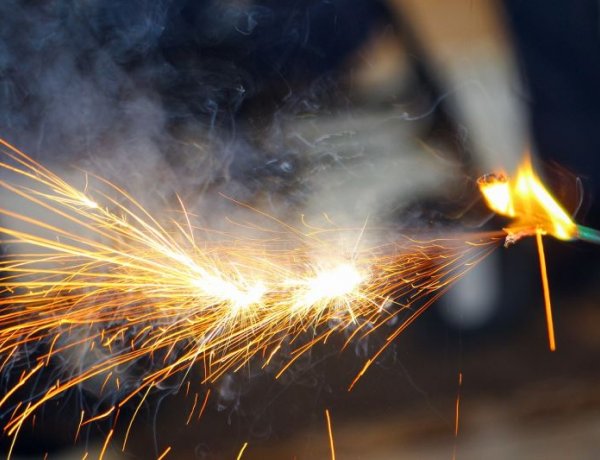 Elkezdődött a megmaradt tűzijátékok visszaváltása, használatuk január 1-től tilos