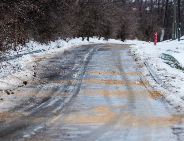 Ónos eső nehezítette a közlekedést az ország északi és északkeleti felén