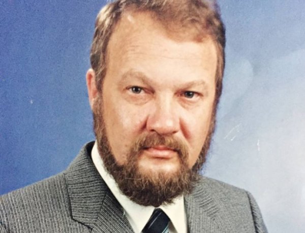 Amiről az utcák mesélnek... - Úsz István emlékére 1998. február 26-án hunyt el