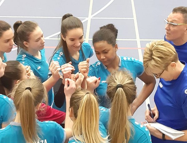 Győzelem Debrecenben - idegenben nyert az U21-es leány röplabda együttes