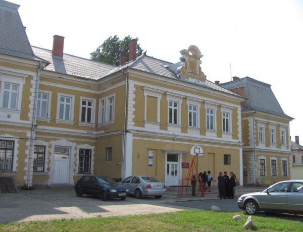 Uniós programmal segíti az önkormányzat a hátrányos helyzetűeket a méltóbb lakhatásban