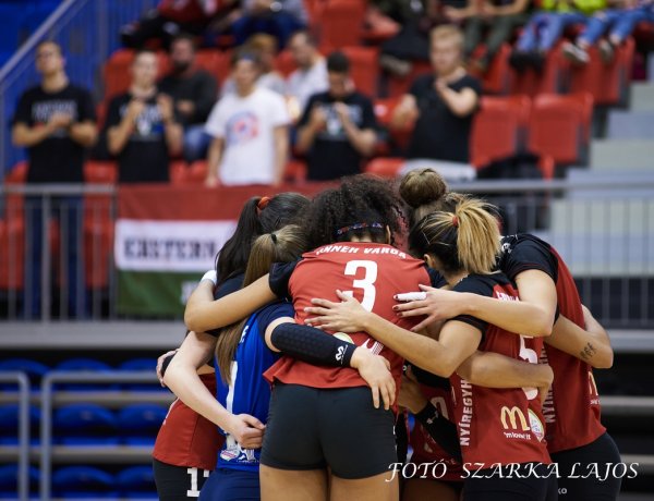 Előny a Fatum Nyíregyházánál - győztek a Magyar Kupa meccsen a röplabdások