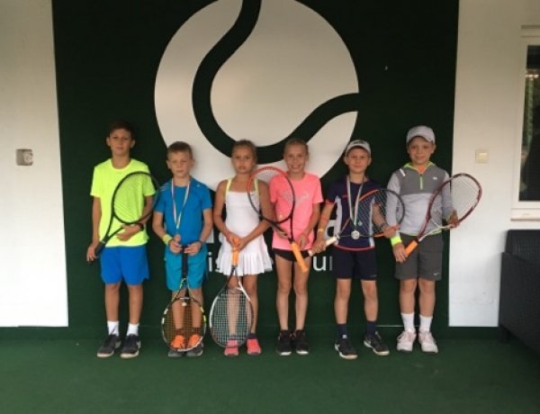 Fiatal tehetségek a Marso Tenisz Centrumból – Sorra nyerik a versenyeket