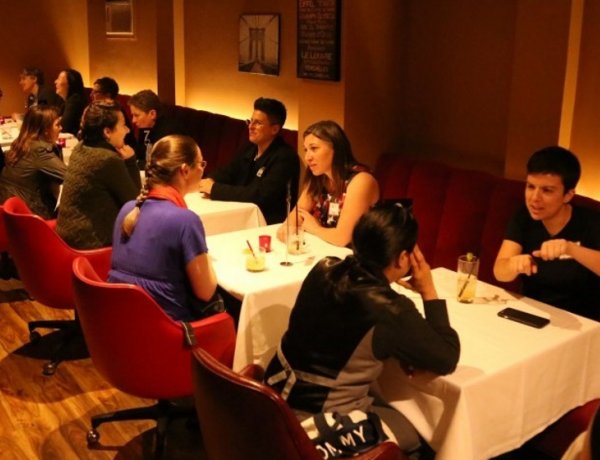 RapidRANDI -  Valentin-napon a Jósavárosi Művelődési Házban 