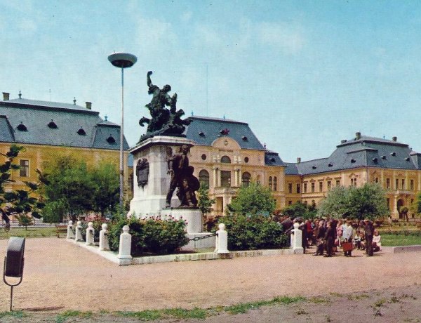 Retró Nyíregyháza sorozat 15. rész - A Beloiannisz tér 1969-ben