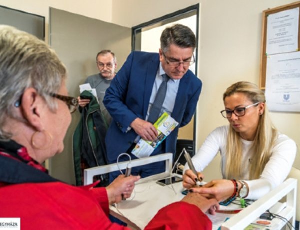 Folyamatos az odafigyelés az idősekre - Házi segítségnyújtástól az idősek otthonáig