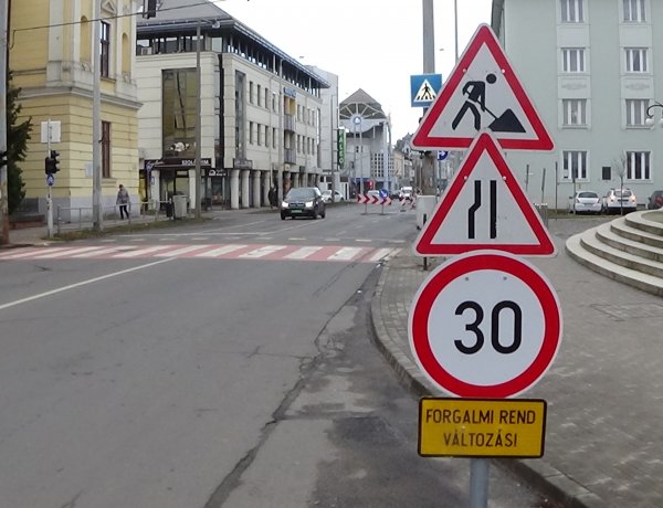 Itt végeztek közmű-helyreállítási munkálatokat a NYÍRVV munkatársai Nyíregyházán