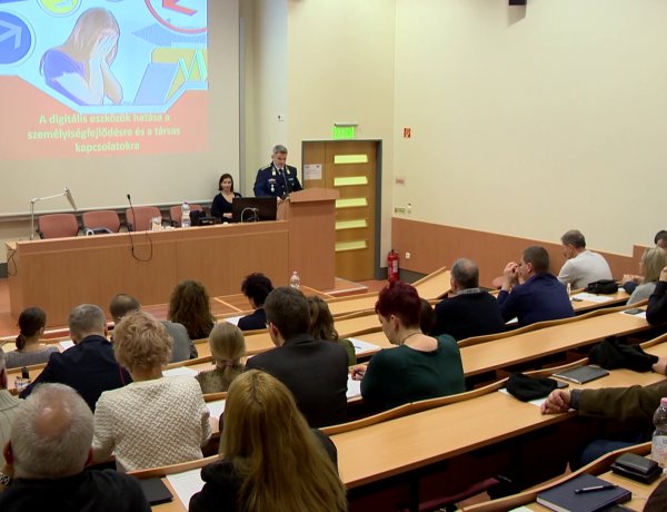A biztonságos internet világnapja – Konferenciát tartott a Rendőr-főkapitányság