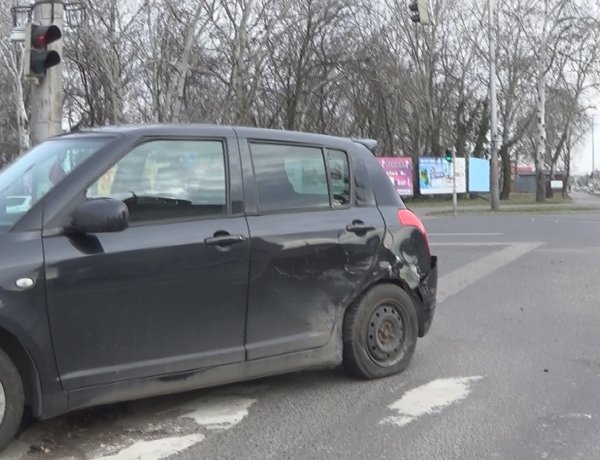 Baleset történt Nyíregyháza belvárosában, az anyagi kár jelentős
