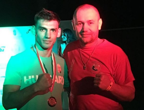 Ha van rajta sapka azért, ha nincs azért - felháborító döntés az ökölvívóknál! 