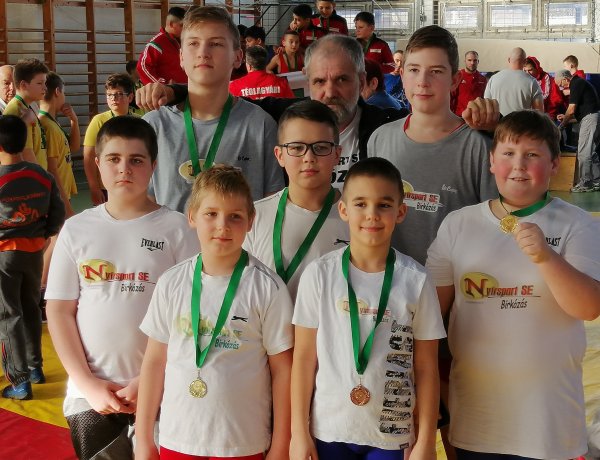 Gyöngyösön a birkózók - a Nyírsport SE fiatal versenyzői is szőnyegre lépnek