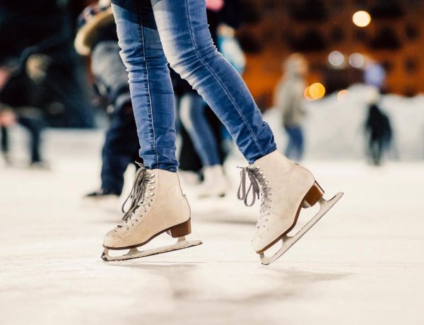 Farsangi Ice Party a Városi Jégpályán – Húzzon maszkot és korcsolyát Ön is!